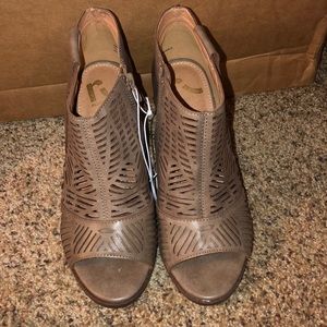 Report bootie